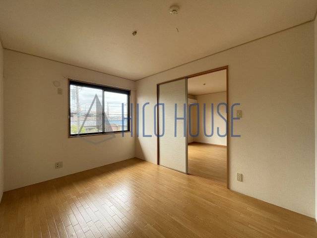 グランシャリオ(今成)の寝室