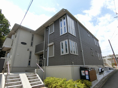 【外観】 | ル・ボア | 田園都市線「宮崎台」駅・「梶が谷」駅・「溝の口」駅まで徒歩圏内！ペットOK♪ワンちゃん・猫ちゃんと一緒に暮らせる2階建てアパートです☆