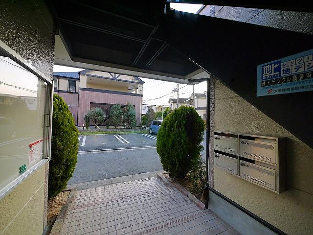 アルカザーレＮのエントランス|落ち着いたエントランスです