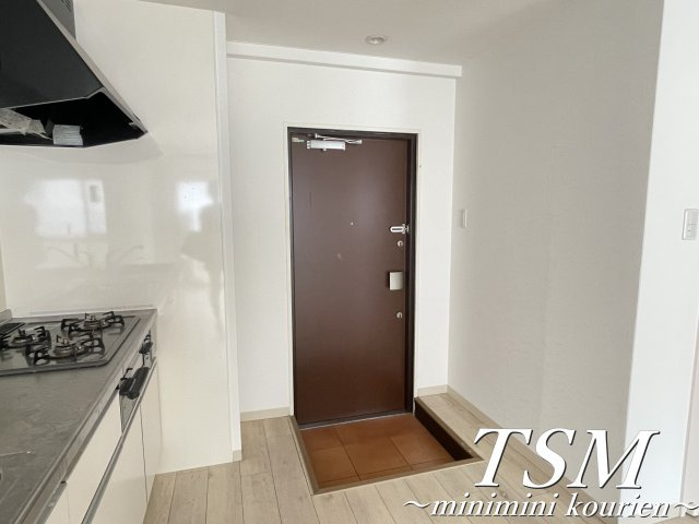 シャルマン香里の玄関