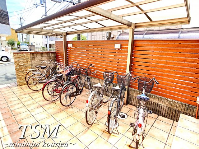 シャルマン香里のその他共用部分|敷地内駐輪場