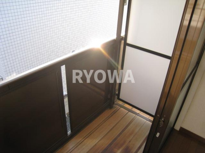 【バルコニー】 | ラ・フォンテ | 掲載の写真は退去前の写真となります。