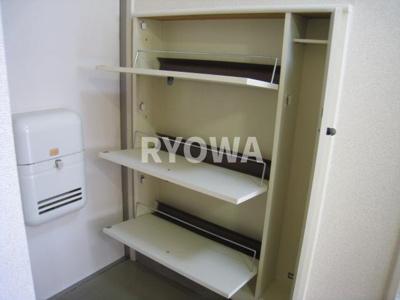 【収納】 | ラ・フォンテ | 掲載の写真は退去前の写真となります。