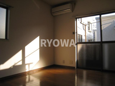 【洋室】 | ラ・フォンテ | 掲載の写真は退去前の写真となります。