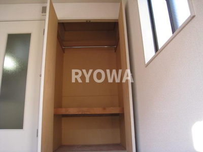 【収納】 | ラ・フォンテ | 掲載の写真は退去前の写真となります。