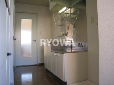 【キッチン】 | ラ・フォンテ | 掲載の写真は退去前の写真となります。