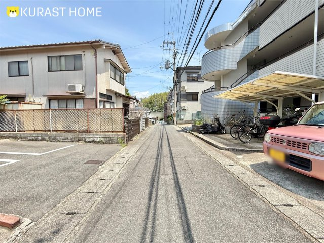 京都市西京区大枝中山町　建築条件なし土地の前面道路含む現地写真