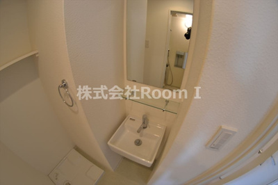 【独立洗面台】 | BONNY | 独立洗面台、小物を置くことができて便利です