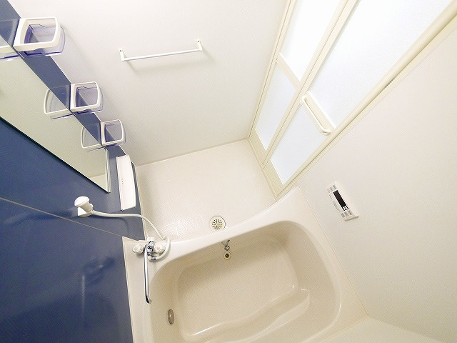 メゾン・カレントの浴室|日々の疲れを癒すお風呂付です