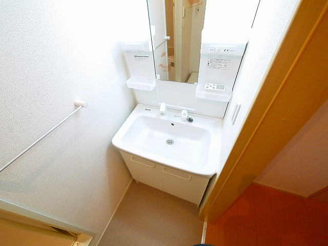 メゾン・カレントの洗面所|使いやすい洗面所です