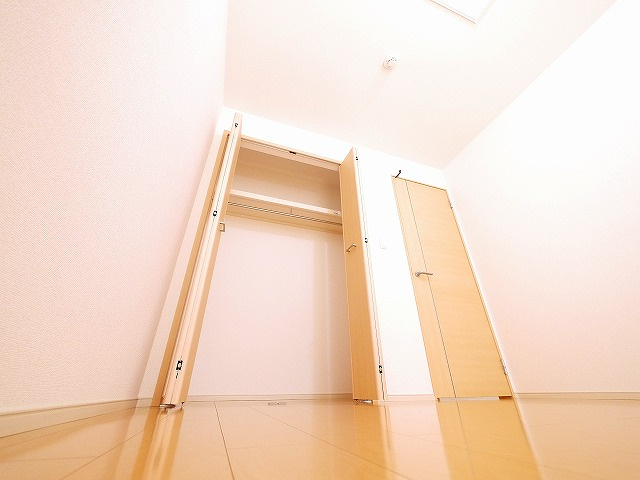 メゾン・カレントの収納|大きなものも収納できそうです