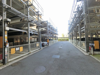 【駐車場】 | 機械式駐車場です。
