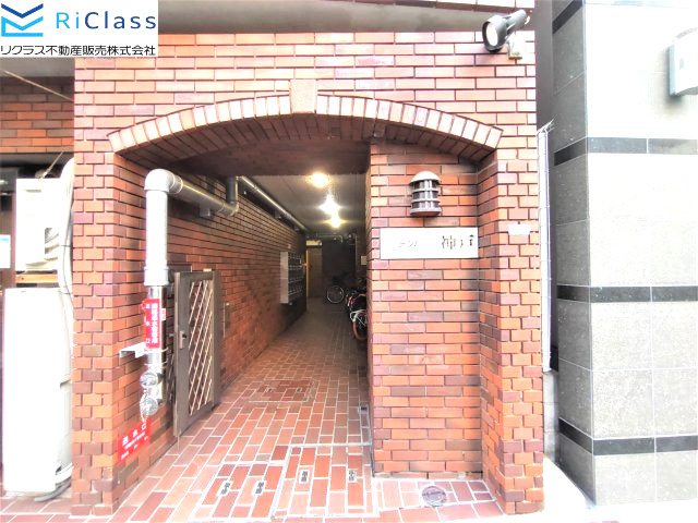 イーデンハイツ神戸のエントランス|毎日通るエントランスはこのようになっています