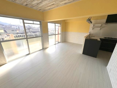 【居間・リビング】 | ホワイトキャッスル上の原ⅡA