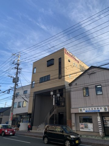 アドバイスビル柳川の外観