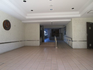 【エントランス】