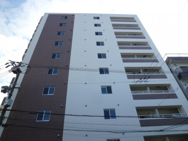 グランデージ難波西の外観