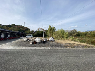 【前面道路含む現地写真】