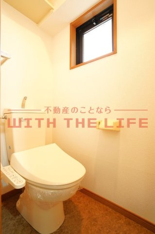 エスポワール【キャッシュバック対象物件】のトイレ|ゆったりとした空間のトイレです