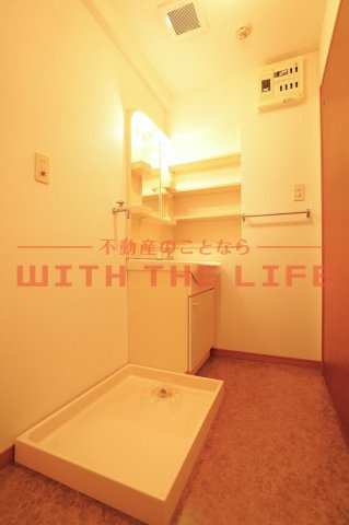 エスポワール【キャッシュバック対象物件】の洗面所|忙しい朝には欠かせない洗面所です