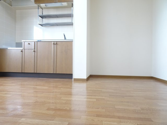 セジュール長松の居間・リビング