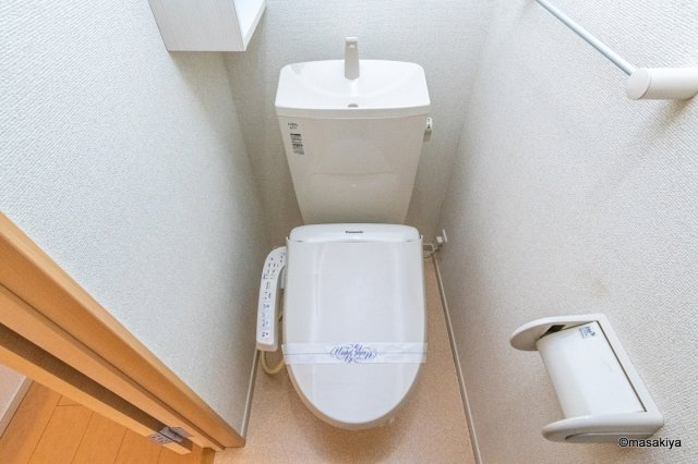 メゾンシュクレⅡのトイレ