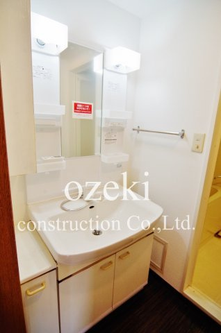 ヴィバーチェ武里の独立洗面台