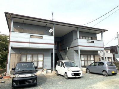 【外観】 | 江口アパート | 外観の写真です。駐車場は2台込みとなっています。