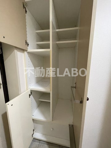 朝日プラザヴェルデュール大正三軒家の収納|★他タイプ参考写真★