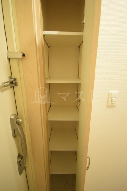 アーバンフラッツ心斎橋の収納