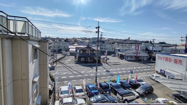 箕面市半町３丁目の賃貸マンションの展望