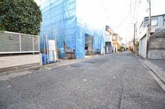 【前面道路含む現地写真】 | 現地見学や資料請求などお気軽にお問合わせ下さい。
周辺環境とあわせて現地ご案内致します。