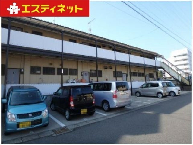 青山コーポの外観