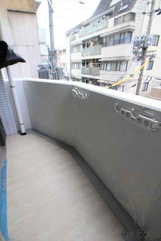 グランデセレジェイラ北梅田ミラージュのバルコニー