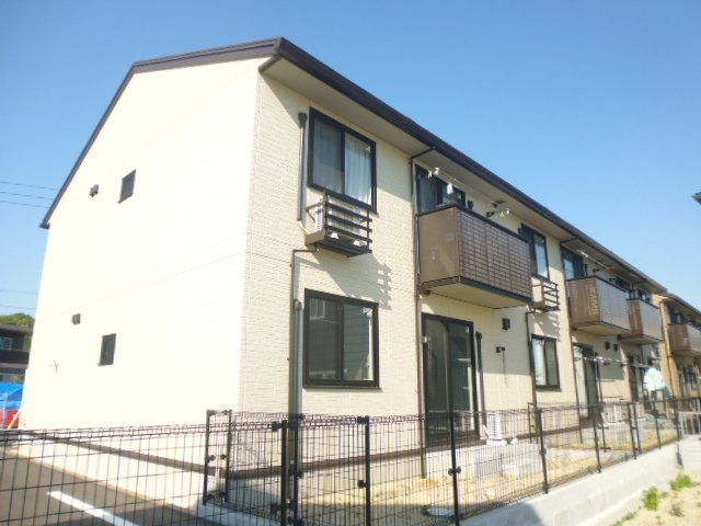 総社市井尻野のアパートの外観