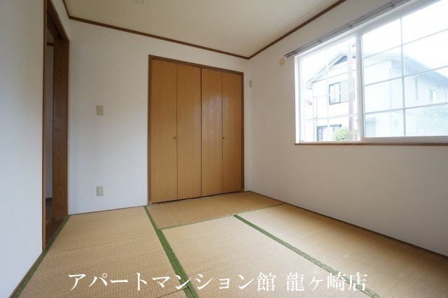 レジデンス河原井の和室