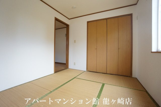 レジデンス河原井の和室