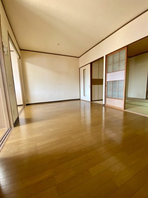 【洋室】 | 丸山住宅