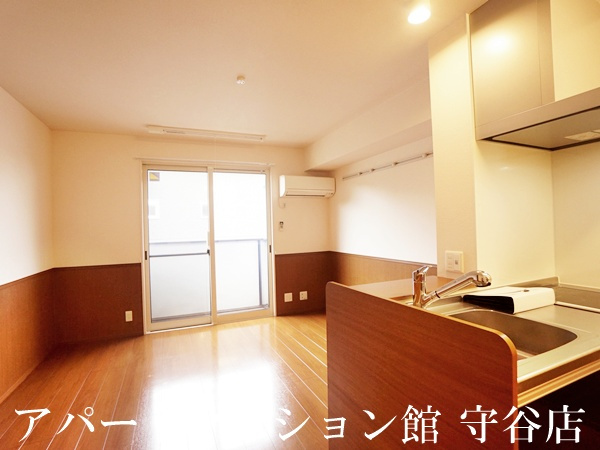 Park Hills Honchoの居間・リビング