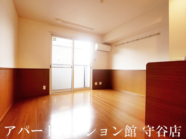 Park Hills Honchoの居間・リビング