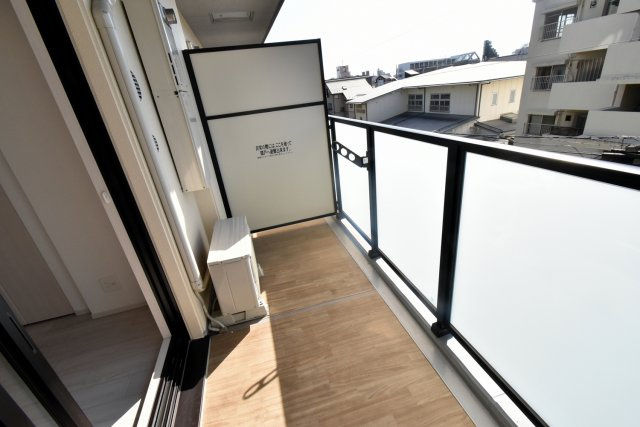 La　Douceir西宮北口のバルコニー