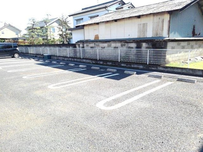 【駐車場】 | フリーダム　Ｂ