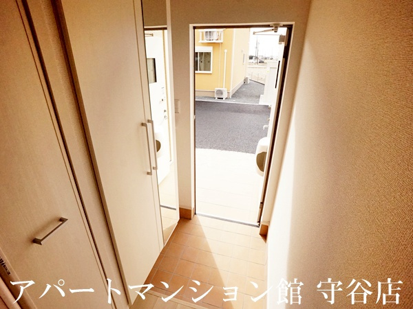 グリーンハイツ本豊田Bの玄関