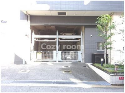 【駐車場】 | エスリード新大阪NORTH | マンションの駐車場です