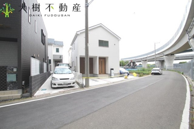 【前面道路含む現地写真】 | 海老名市門沢橋2丁目  新築戸建て　全２棟　【仲介手数料無料】
