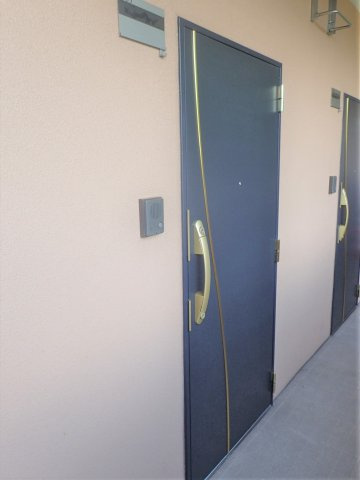 向山ヒルズの玄関