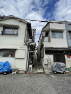 【前面道路含む現地写真】 | 尼崎市西難波町１丁目売地 | 対象の土地は通路を通って行きます♪