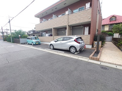 ソリヤ　エスティⅡの駐車場