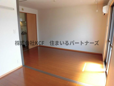 【居間・リビング】 | メルベーユ・ドミールD棟 | おしゃれな居間です