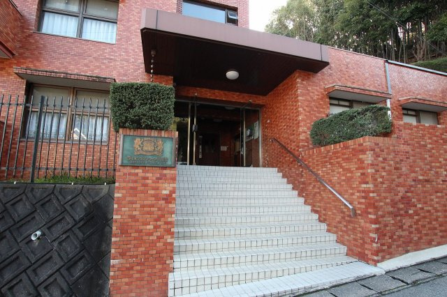 ライオンズマンション平尾台 2のエントランス